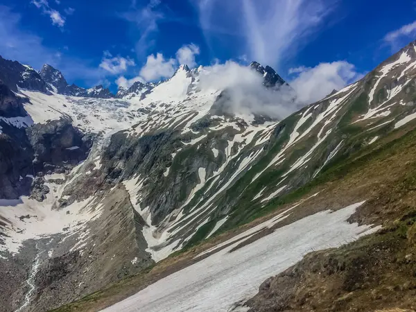 Bela Paisagem Montanhosa Com Neve — Fotografia de Stock