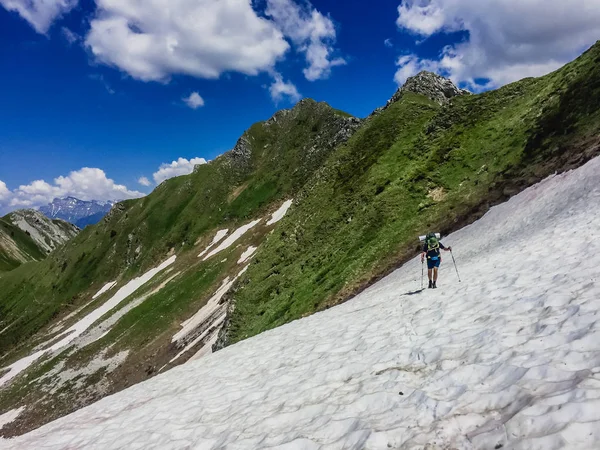 Senderismo Turístico Hermosa Montaña Los Alpes —  Fotos de Stock