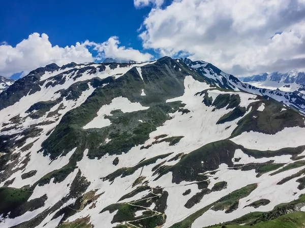 Schöne Berglandschaft Mit Schnee — Stockfoto