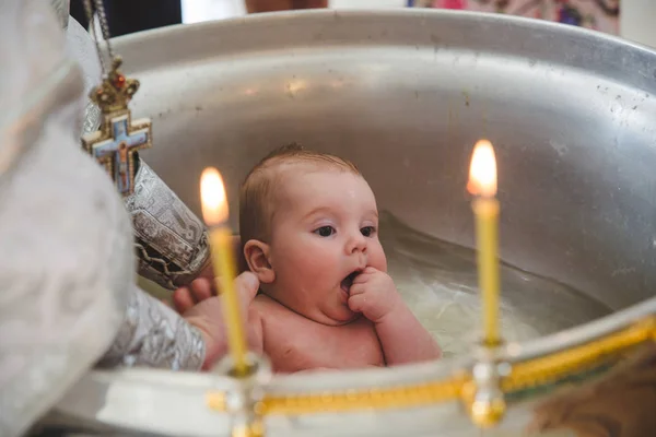 Cerimonia Battesimo Bambino Vista Vicino — Foto Stock