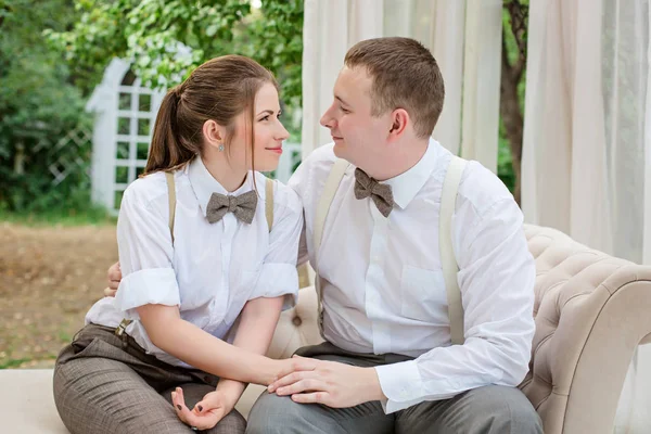 Belo Jovem Casal Apaixonado — Fotografia de Stock