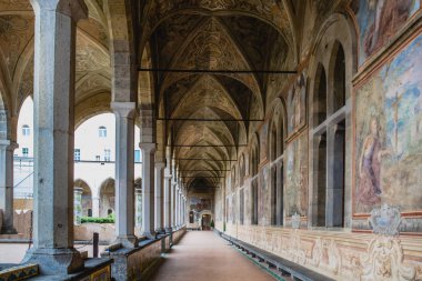Napoli Santa Chiara Manastırı