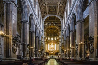 Napoli, İtalya'da kilise iç
