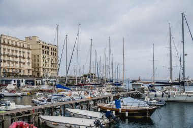 Liman, Napoli, İtalya