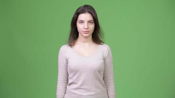 若くてきれいな女性三猿概念としての耳をカバー — ストック動画
