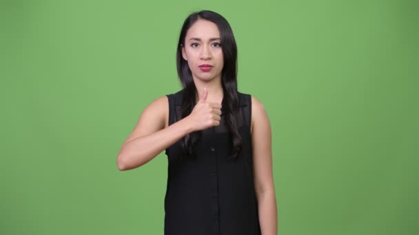 年轻沮丧的亚洲女商人竖起大拇指 — 图库视频影像