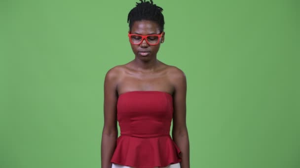 Young beautiful African woman ready for Valentines day — Stock Video
