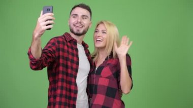 Video telefon ile birlikte arama genç çift