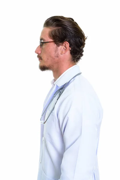 Fiatal jóképű férfi orvos szemüveg isolat oldalnézetből. — Stock Fotó
