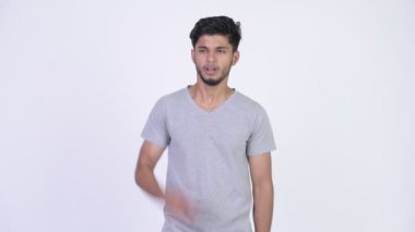 Hintli adam değil bir şey görmek isteyen genç sakallı