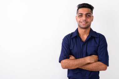 Genç Hintli işadamının beyaz arka plandaki stüdyo görüntüleri