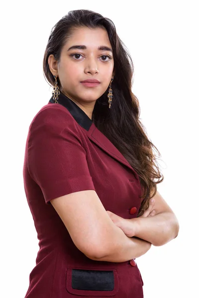 Studio colpo di giovane bella donna d'affari indiana con le braccia cr — Foto Stock