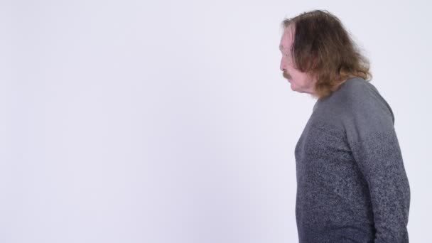 Profil bild av äldre man med mustasch — Stockvideo