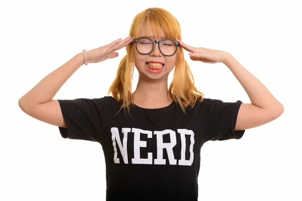Giovane carino asiatico nerd donna avendo mal di testa — Foto Stock