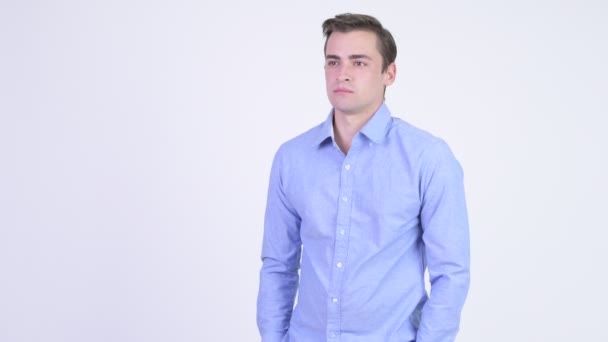 若いハンサムなビジネスマンの思考 — ストック動画