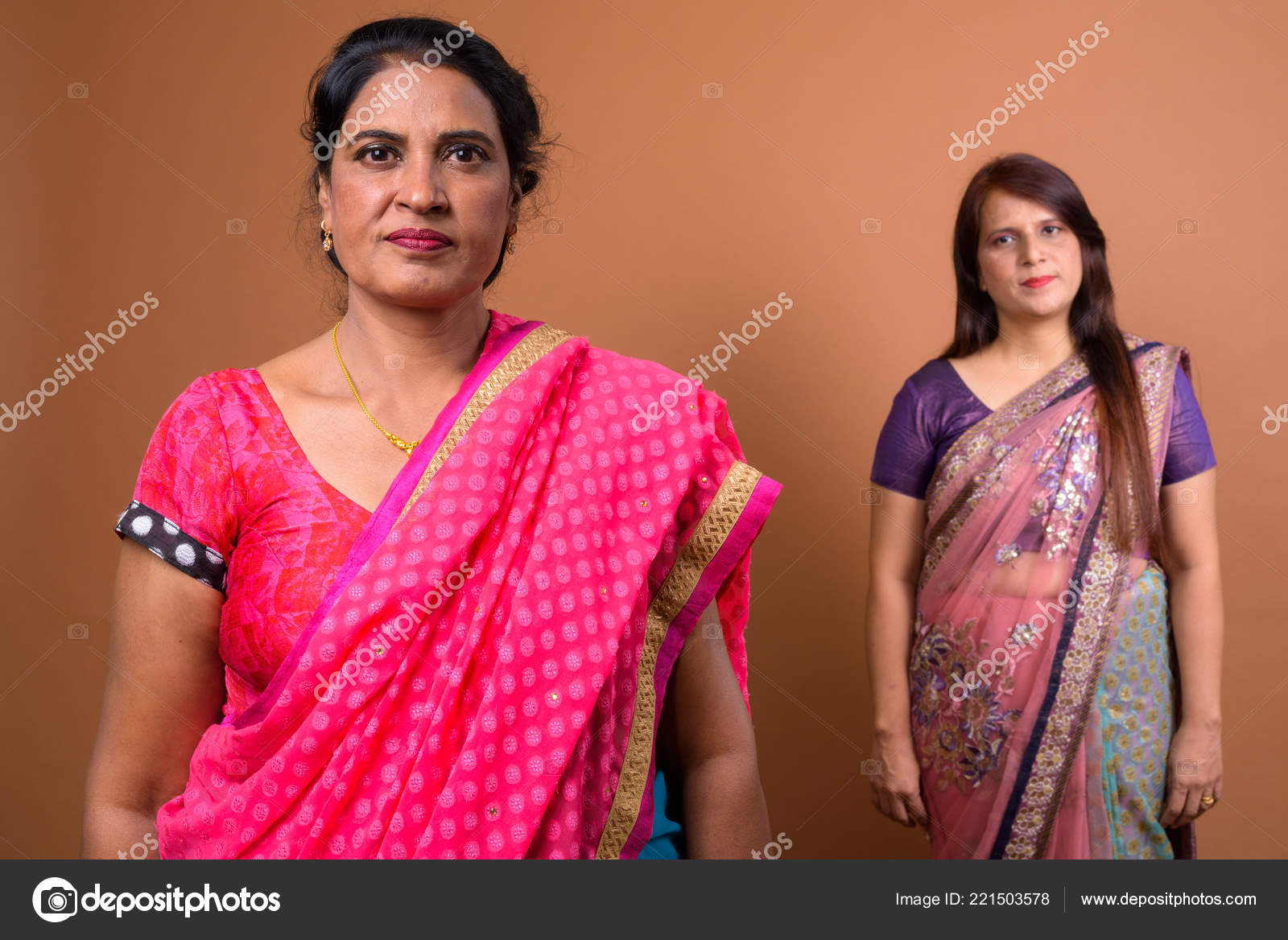 Indische Milf Bei Faszinierendem Getanze Indische Milf Bei Faszinierendem Getanze