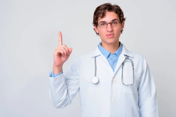 Potret pria muda tampan dokter dengan kacamata — Stok Foto