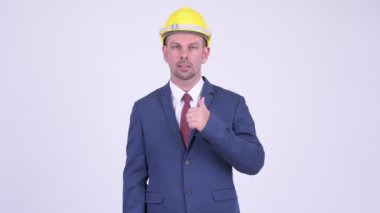 Yaşasın vererek mühendisi olarak mutlu işadamı