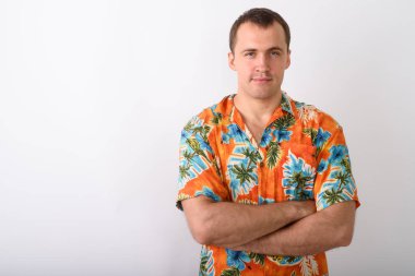 Genç Kas turist adam silah ile stüdyo çekim agai geçti