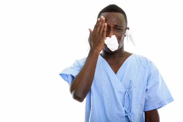 Studio βολή του ασθενούς νεαρός Αφρικανική μαύρο έχοντας πονοκέφαλος ένα — Φωτογραφία Αρχείου