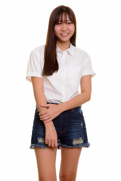 年轻快乐的亚洲少女的画像微笑 — 图库照片