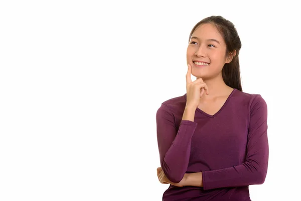 Joven Feliz Asiática Adolescente Sonriendo Pensando Aislado Sobre Fondo Blanco — Foto de Stock