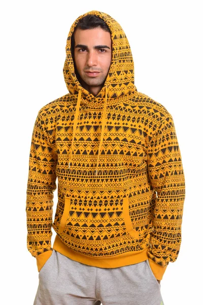 Portret van de jonge knappe Perzisch man dragen hoodie — Stockfoto