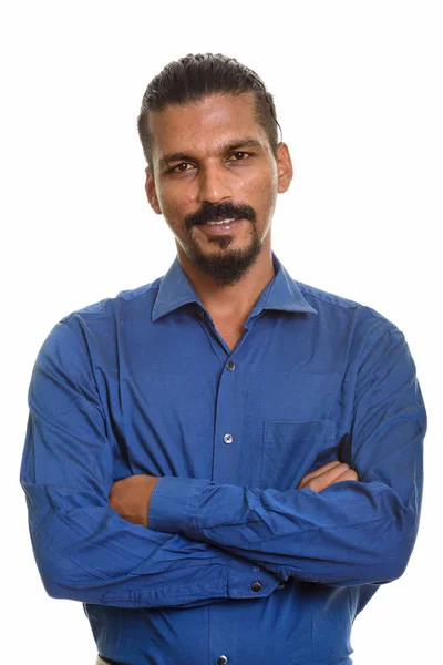 Jovem feliz empresário indiano sorrindo retrato de estúdio contra fundo branco — Fotografia de Stock