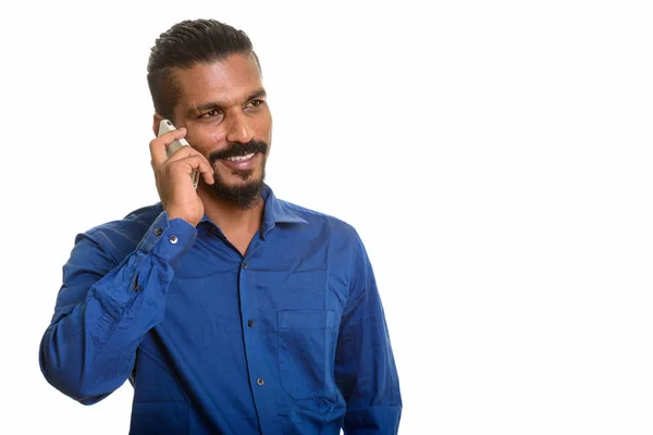 Молодий Щасливі Індійський Бізнесмен Говорити Мобільний Телефон Ізольовані Білому Тлі — стокове фото