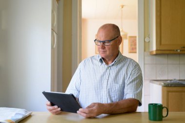 Komuta sizde dijital Tablet penceresini kullanarak