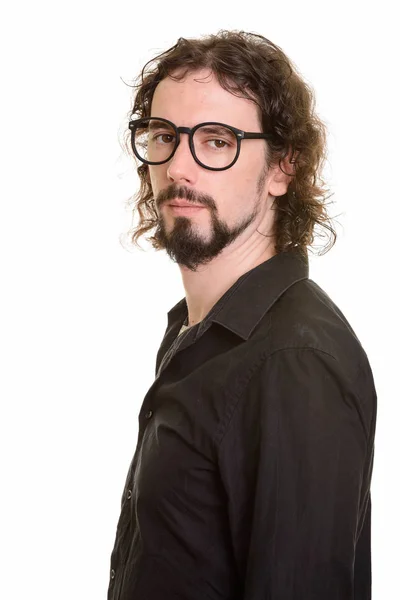 Retrato de un hombre guapo con anteojos y mirando a la cámara —  Fotos de Stock