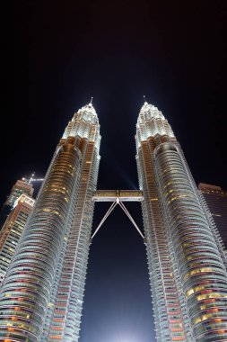 Kuala Lumpur, Malezya ünlü Petronas kuleleri, gece