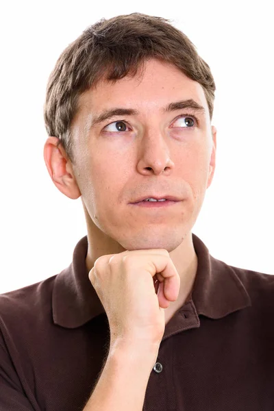 Rostro del hombre pensando mientras mira hacia arriba —  Fotos de Stock