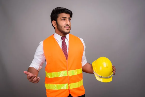Portrét Indián stavební dělník podnikatel — Stock fotografie