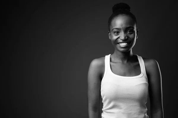 Stüdyo Çekim Genç Güzel Afrikalı Zulu Kadının Siyah Beyaz Siyah — Stok fotoğraf
