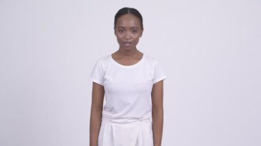 Genç Afrikalı kadın kötü haber alma vurguladı