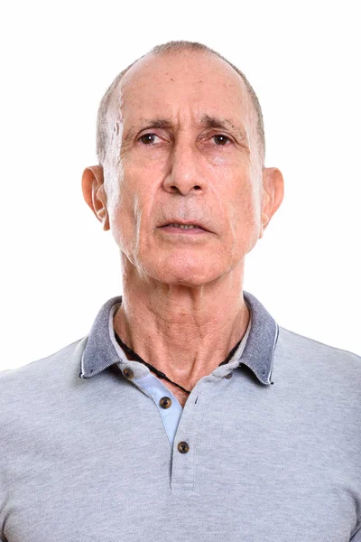 Rosto do homem idoso isolado contra fundo branco — Fotografia de Stock