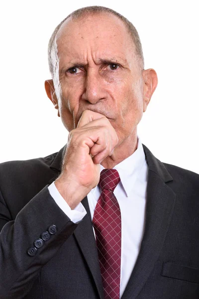 Gesicht eines wütenden Geschäftsmannes, der isoliert vor weißem Hintergrund denkt — Stockfoto