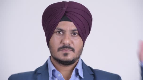 Πρόσωπο του γενειοφόρος Σιχ Ινδός επιχειρηματίας που καλύπτουν τα αυτιά ως έννοια τρεις σοφούς πιθήκους — Αρχείο Βίντεο