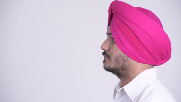 Vista del perfil del hombre Sikh indio barbudo con turbante — Vídeo de stock