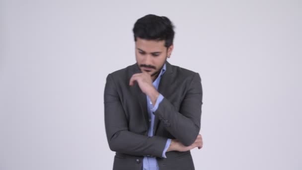 若い髭を考えてインドの実業家 — ストック動画