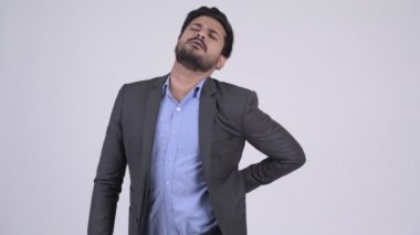 Sırt ağrısı olan Hintli işadamı vurguladı Genç sakallı