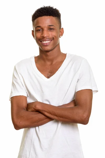 Jovem homem africano feliz sorrindo isolado contra fundo branco — Fotografia de Stock