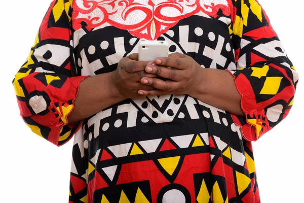 Estudio de toma de manos de grasa negra africana mujer utilizando pho móvil — Foto de Stock