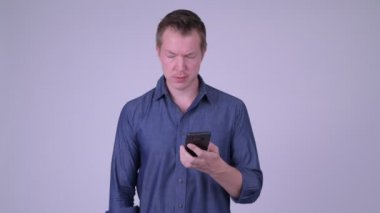 Telefon kullanıyorsanız ve kötü haber genç işadamı vurguladı