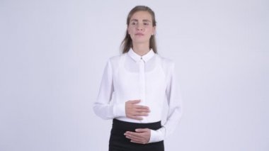 Düşünme ve bekleyen genç güzel hamile işkadını