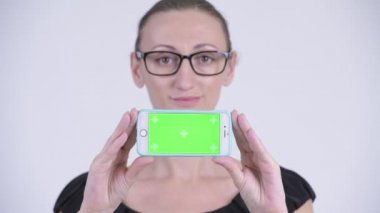 Mutlu sarışın işkadını gösteren telefon yüzü