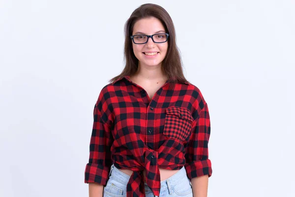 Porträt einer jungen glücklichen Hipsterfrau mit lächelnder Brille — Stockfoto