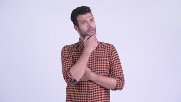 Handsome skäggiga Persiska hipster man tänkande — Stockvideo