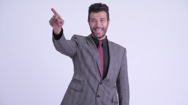 Щасливий бородатий персидський бізнесмен режисура і вказівний палець — стокове відео
